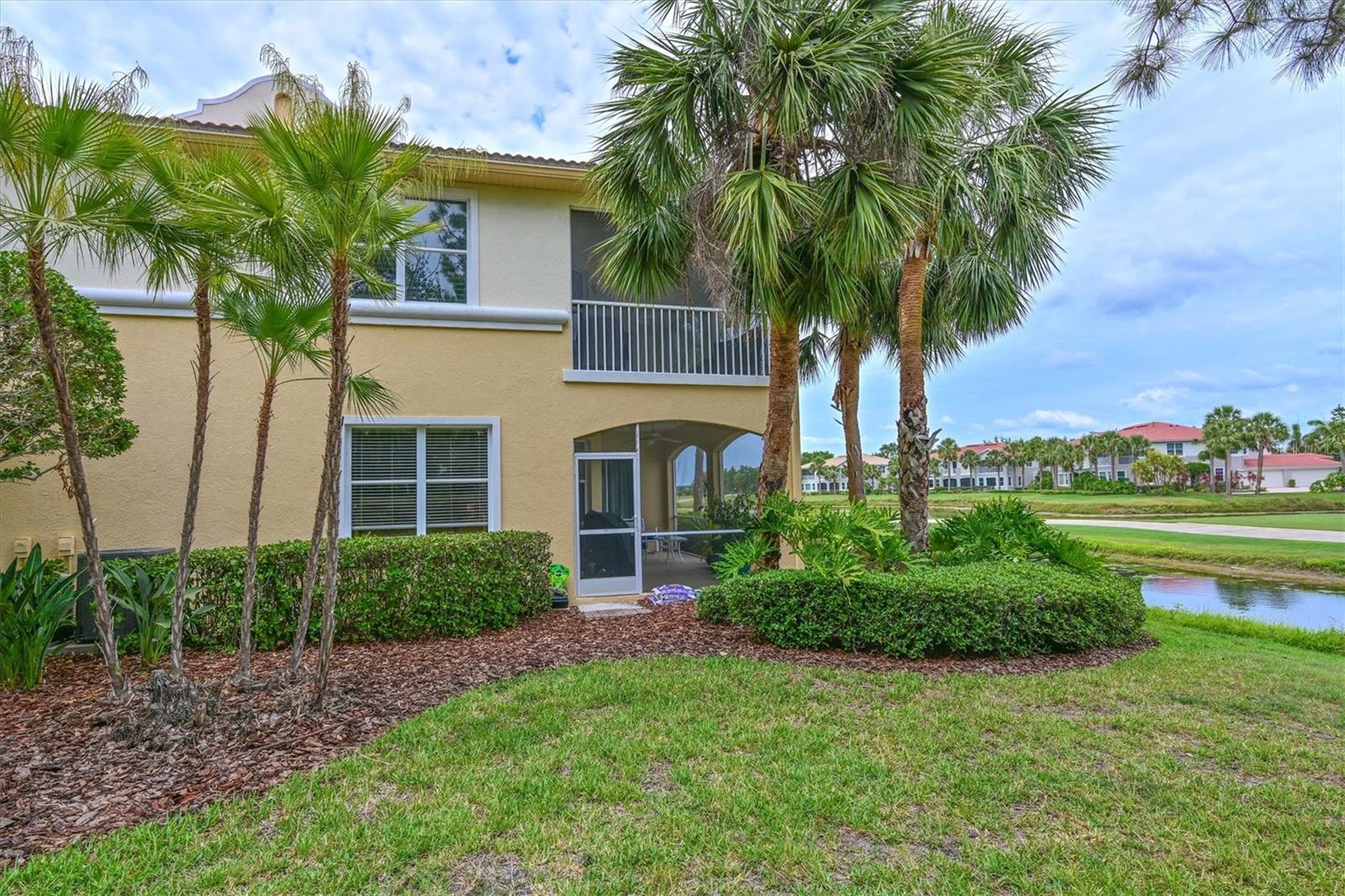Image 27 of 37 For 9453 Discovery Terrace 202d