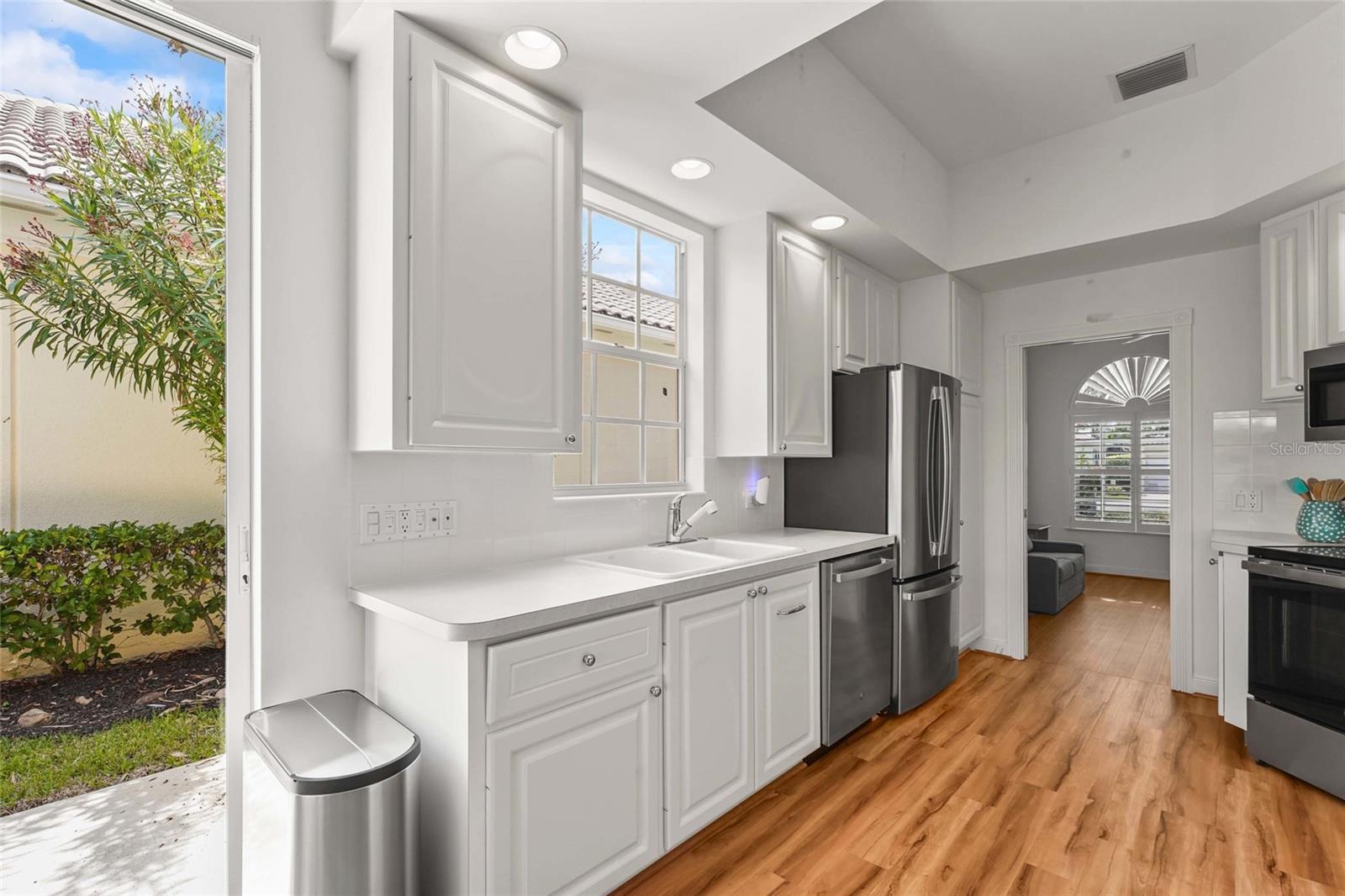 Image 13 of 100 For 7716 Uliva Way