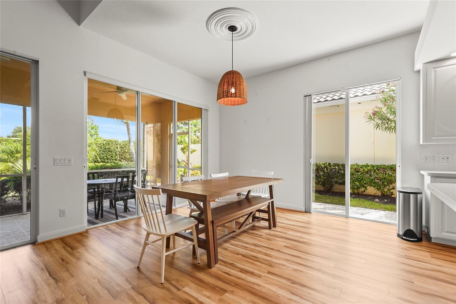 Image 22 of 100 For 7716 Uliva Way