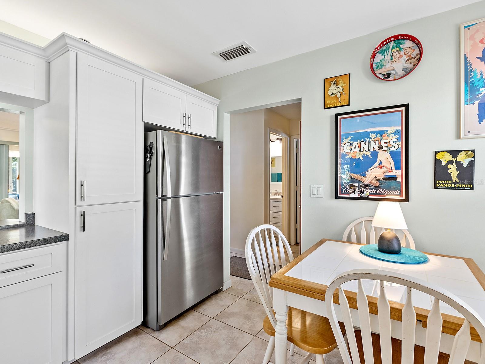 Image 17 of 35 For 4869 Village Gardens Drive 189