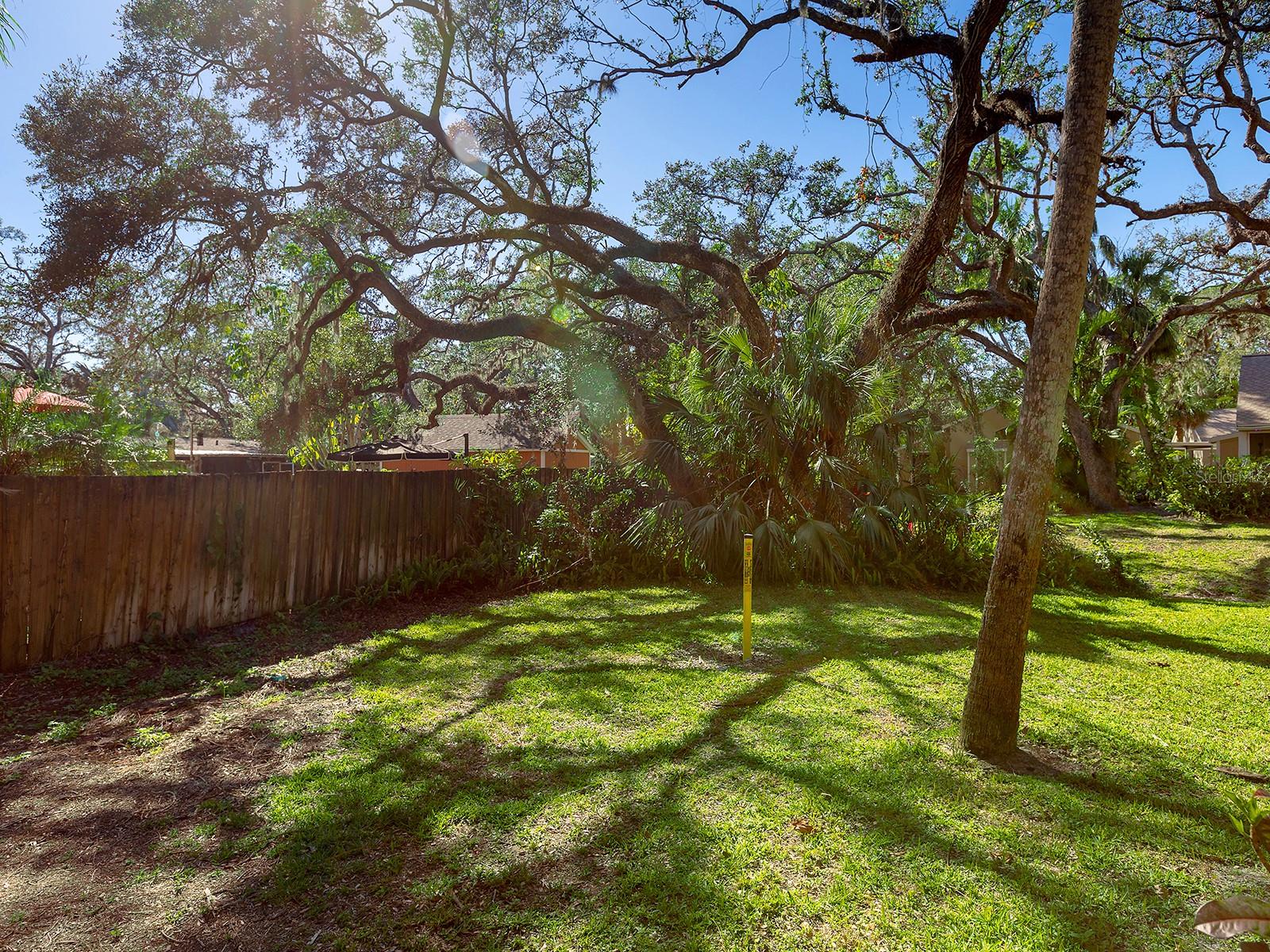 Image 34 of 35 For 4869 Village Gardens Drive 189