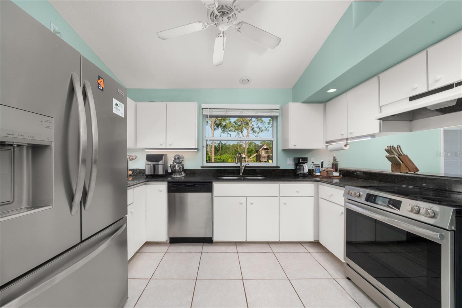 Image 10 of 70 For 9534 Wispywoods Drive