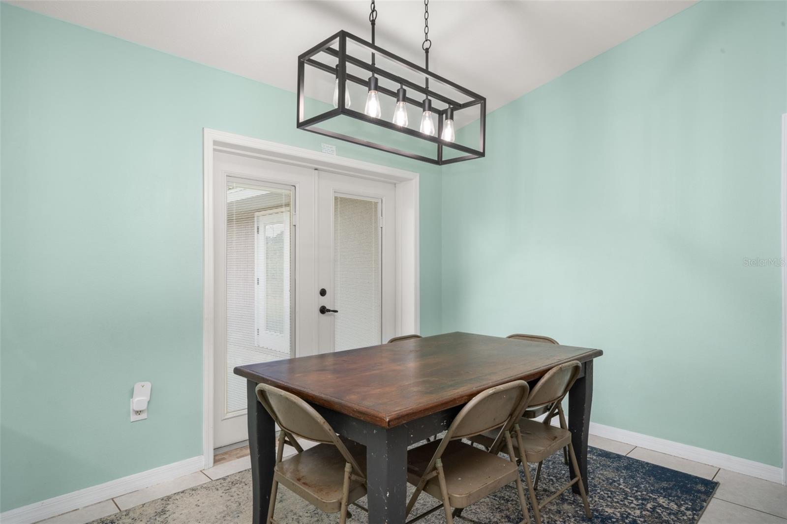 Image 15 of 70 For 9534 Wispywoods Drive