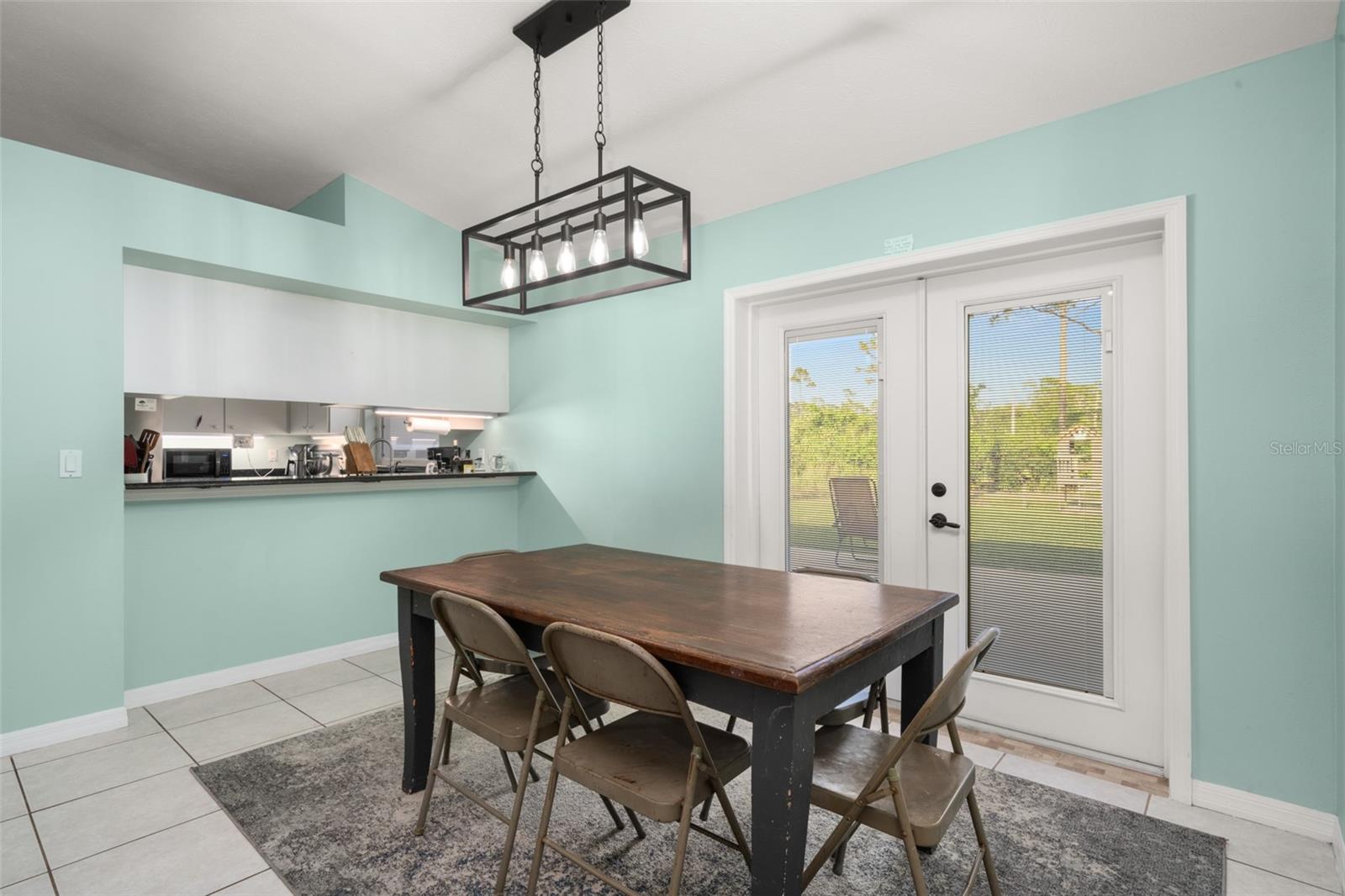 Image 16 of 70 For 9534 Wispywoods Drive