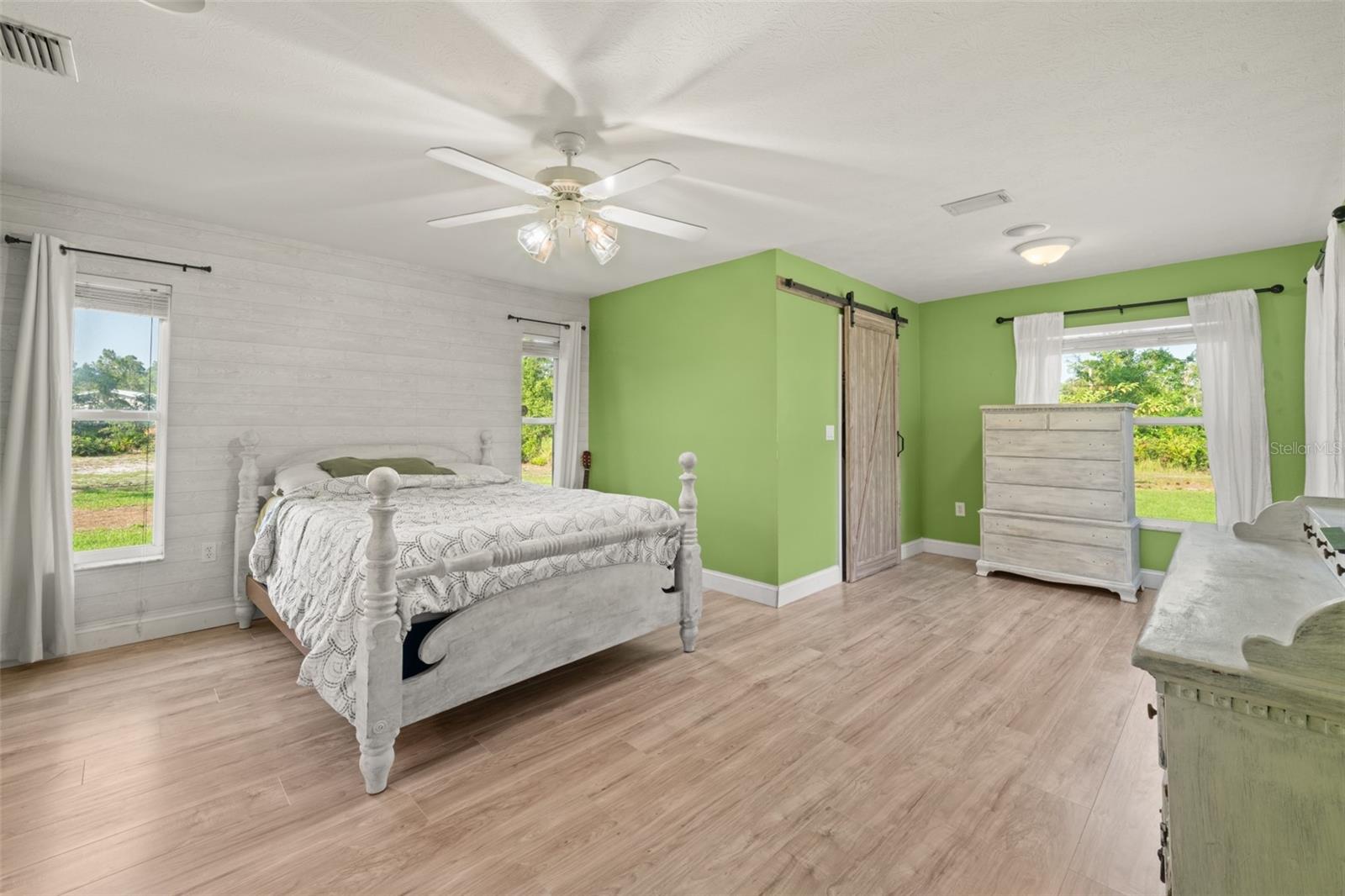 Image 19 of 70 For 9534 Wispywoods Drive