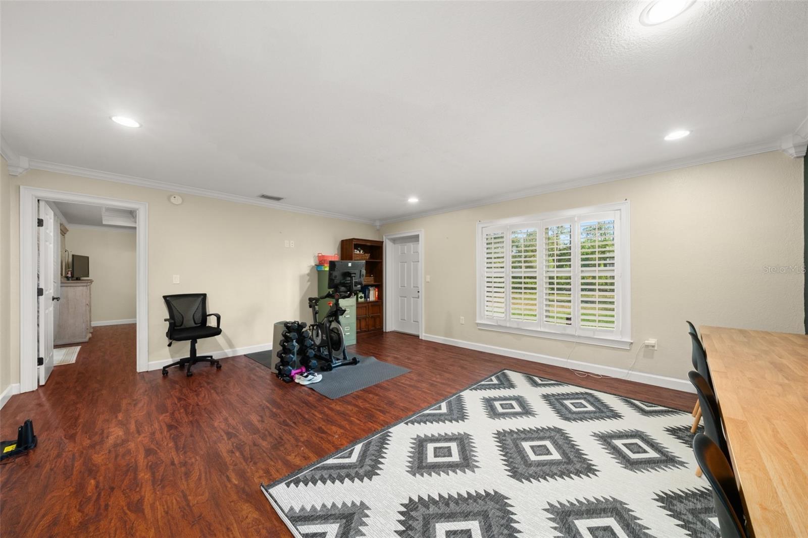 Image 37 of 70 For 9534 Wispywoods Drive