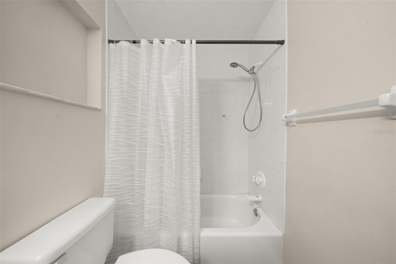 Image 45 of 70 For 9534 Wispywoods Drive