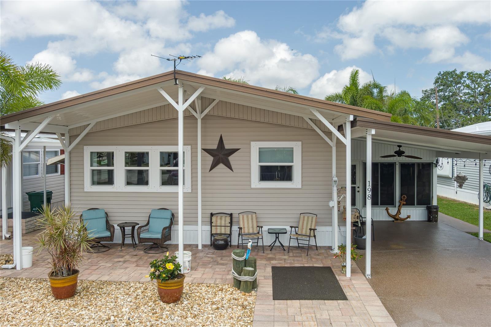 Details for 198 Tankey Drive, PALMETTO, FL 34221