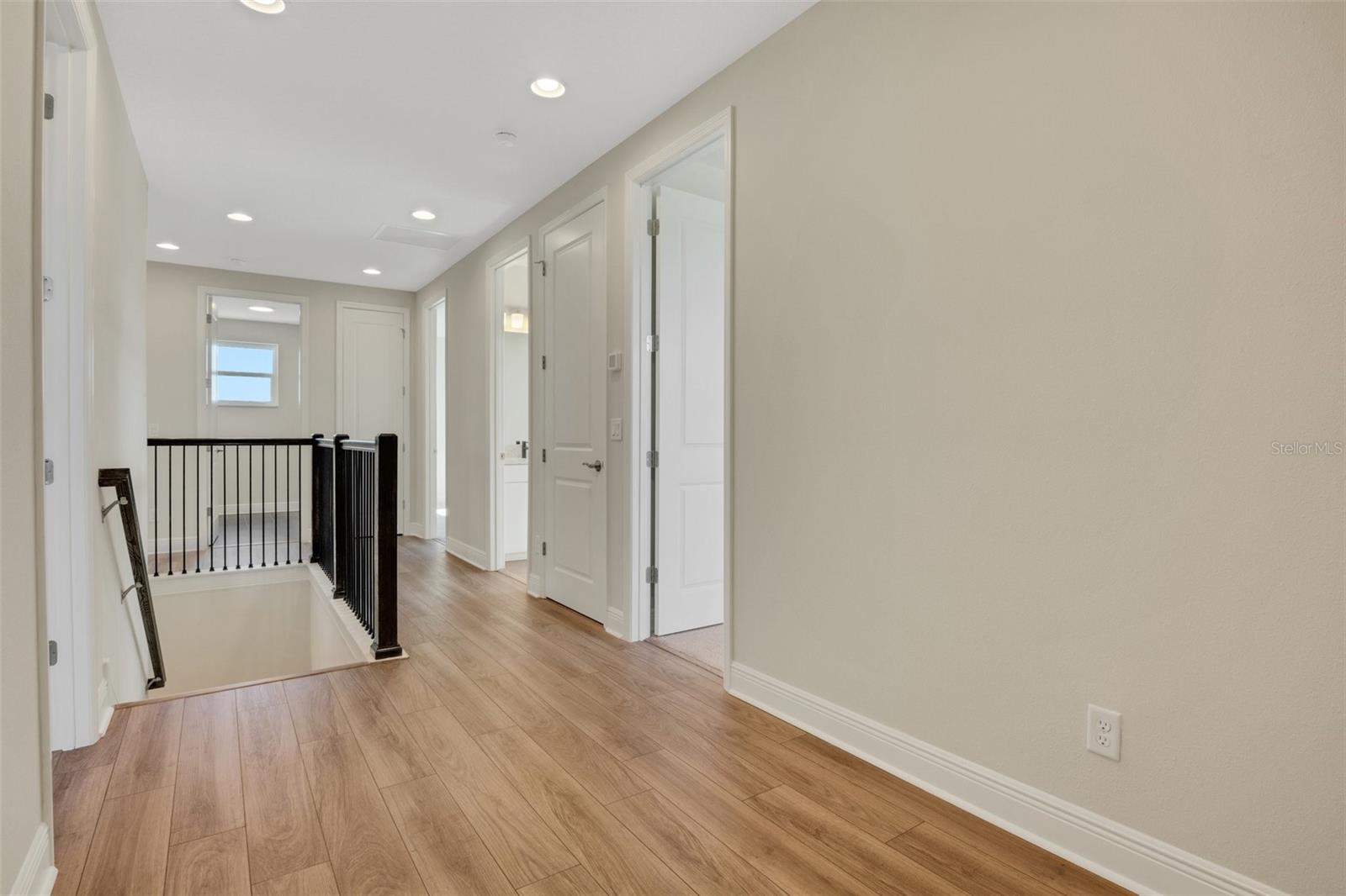 Image 20 of 42 For 7533 Nighthawk Drive