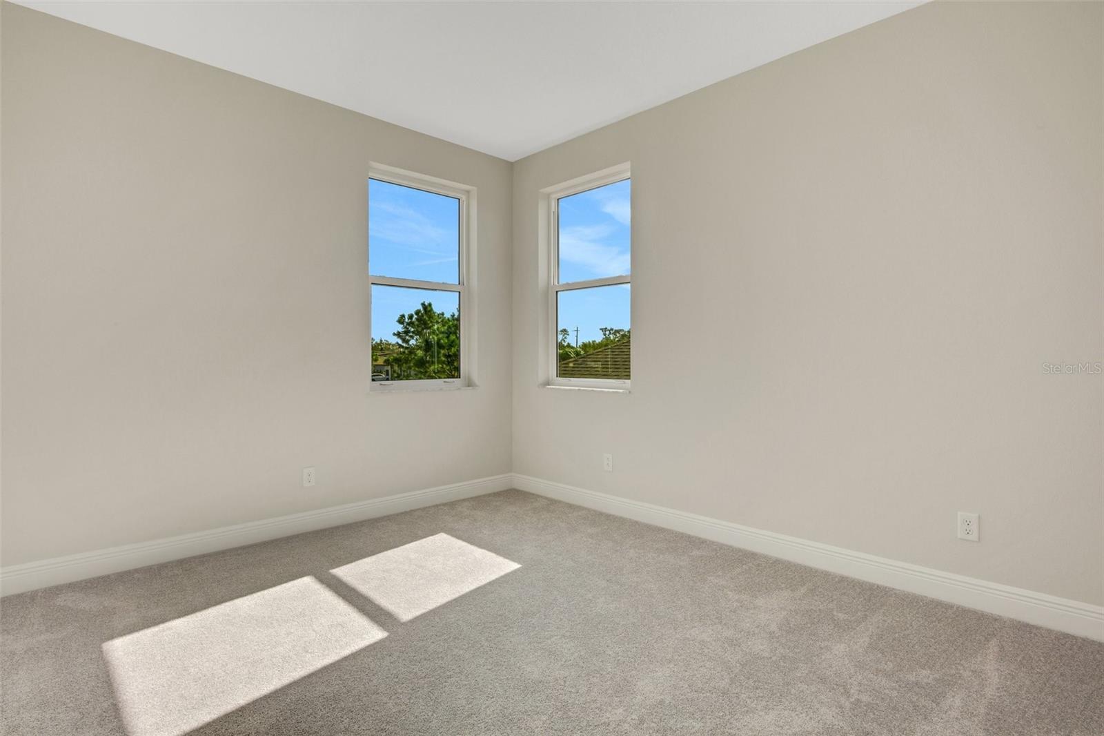 Image 24 of 42 For 7533 Nighthawk Drive