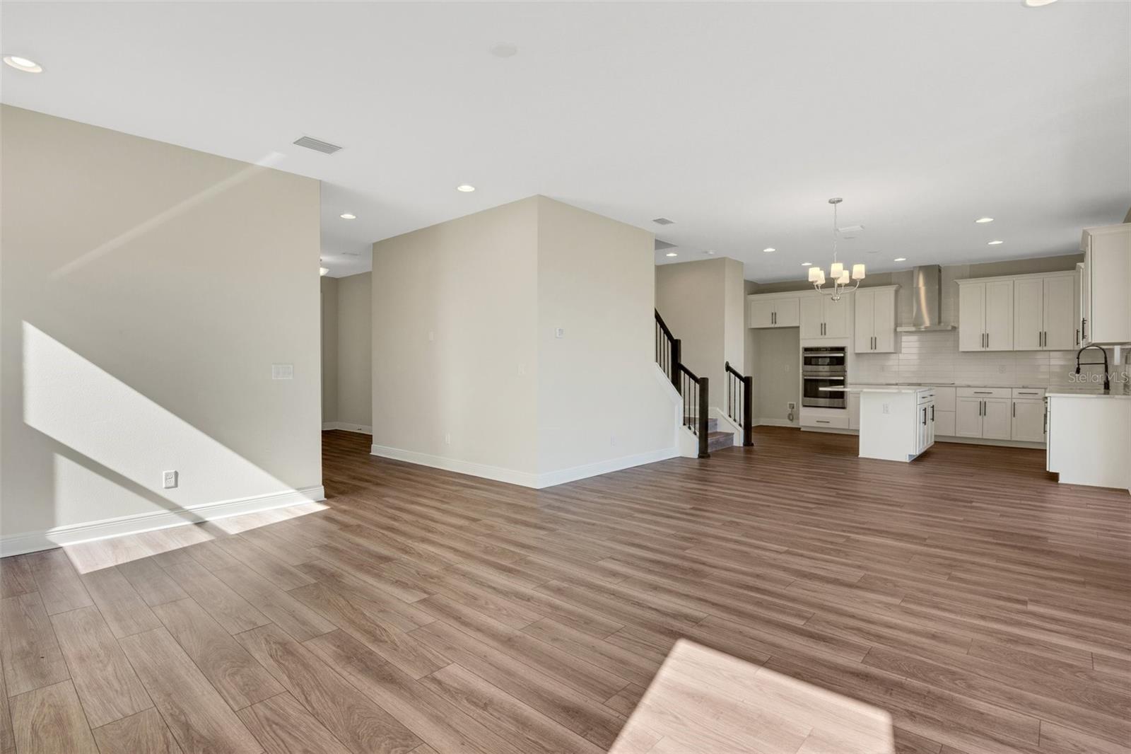 Image 7 of 42 For 7533 Nighthawk Drive