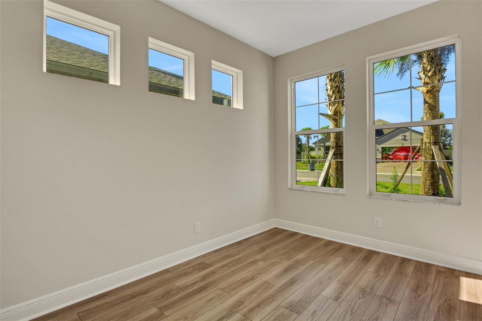 Image 9 of 42 For 7533 Nighthawk Drive