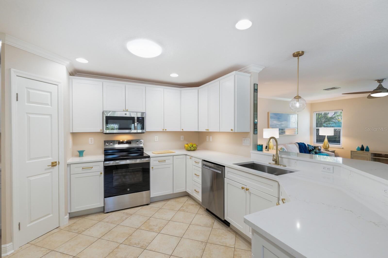 Image 11 of 42 For 237 85th Street