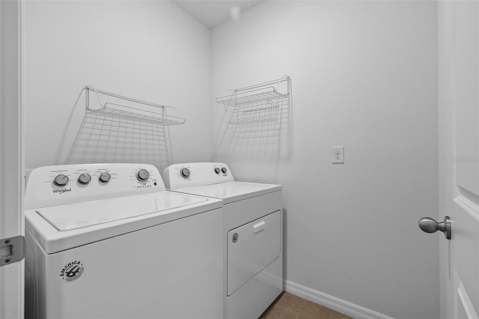 Image 16 of 65 For 2721 Greenleaf Terrace