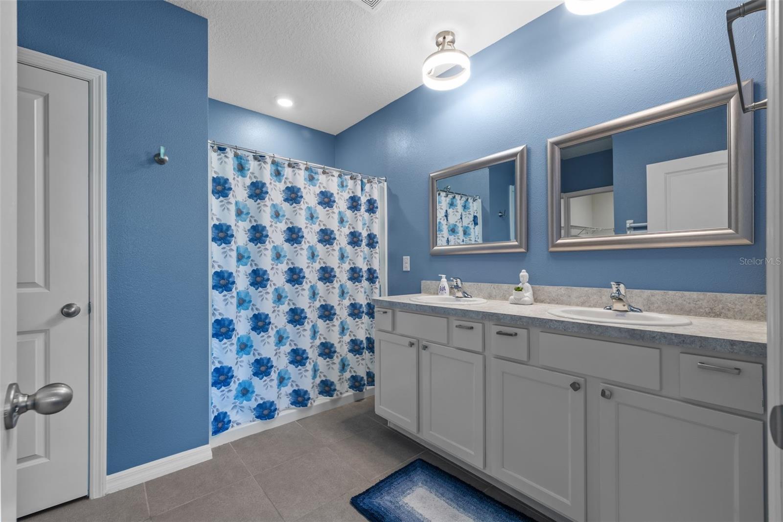 Image 33 of 65 For 2721 Greenleaf Terrace