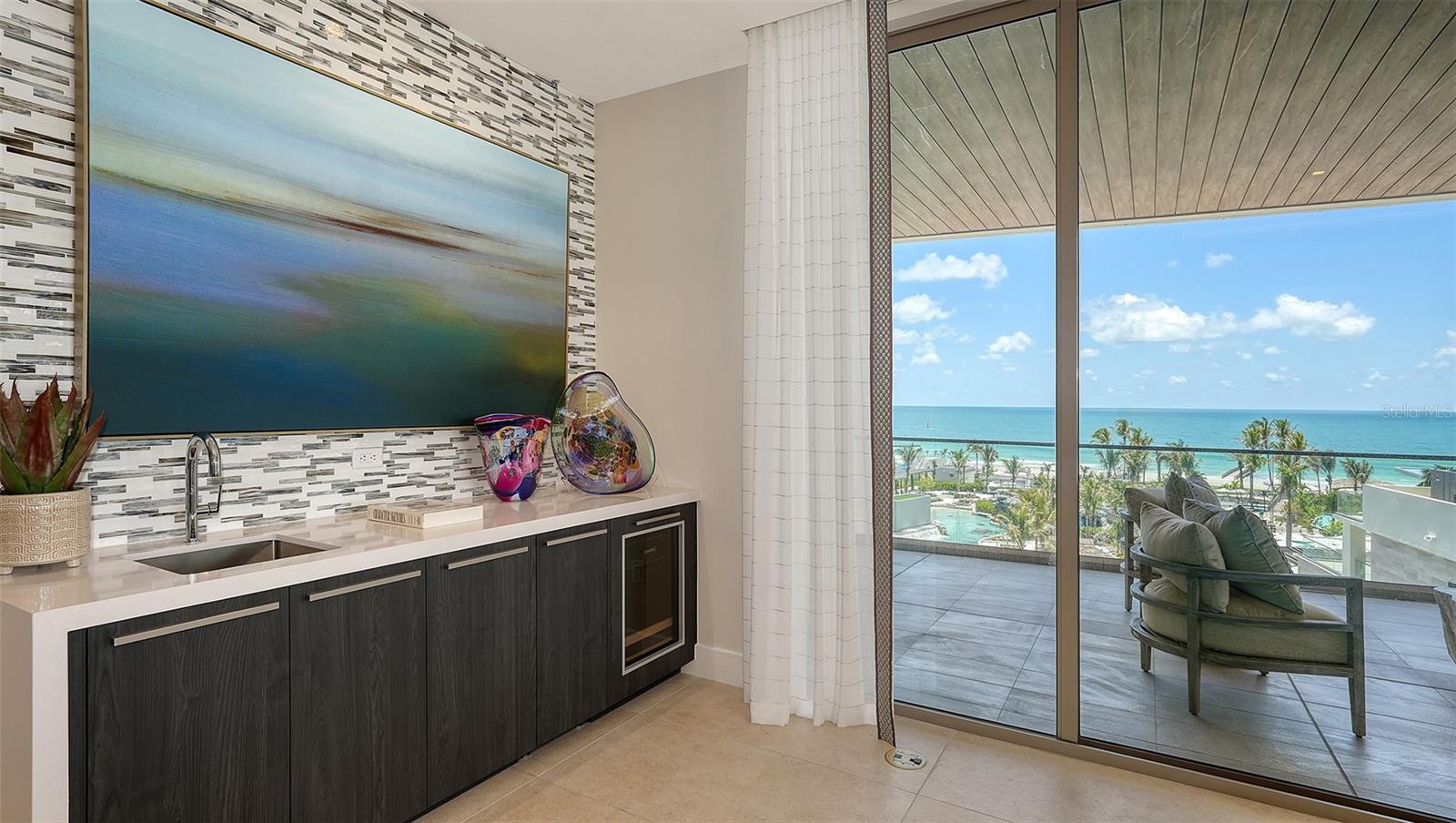 Image 11 of 49 For 1591 Gulf Of Mexico Drive 511