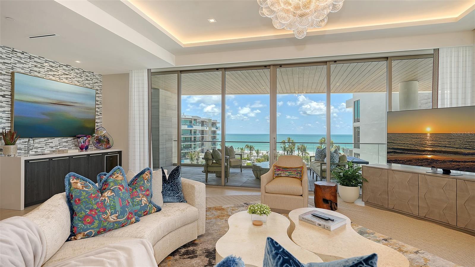 Image 3 of 49 For 1591 Gulf Of Mexico Drive 511
