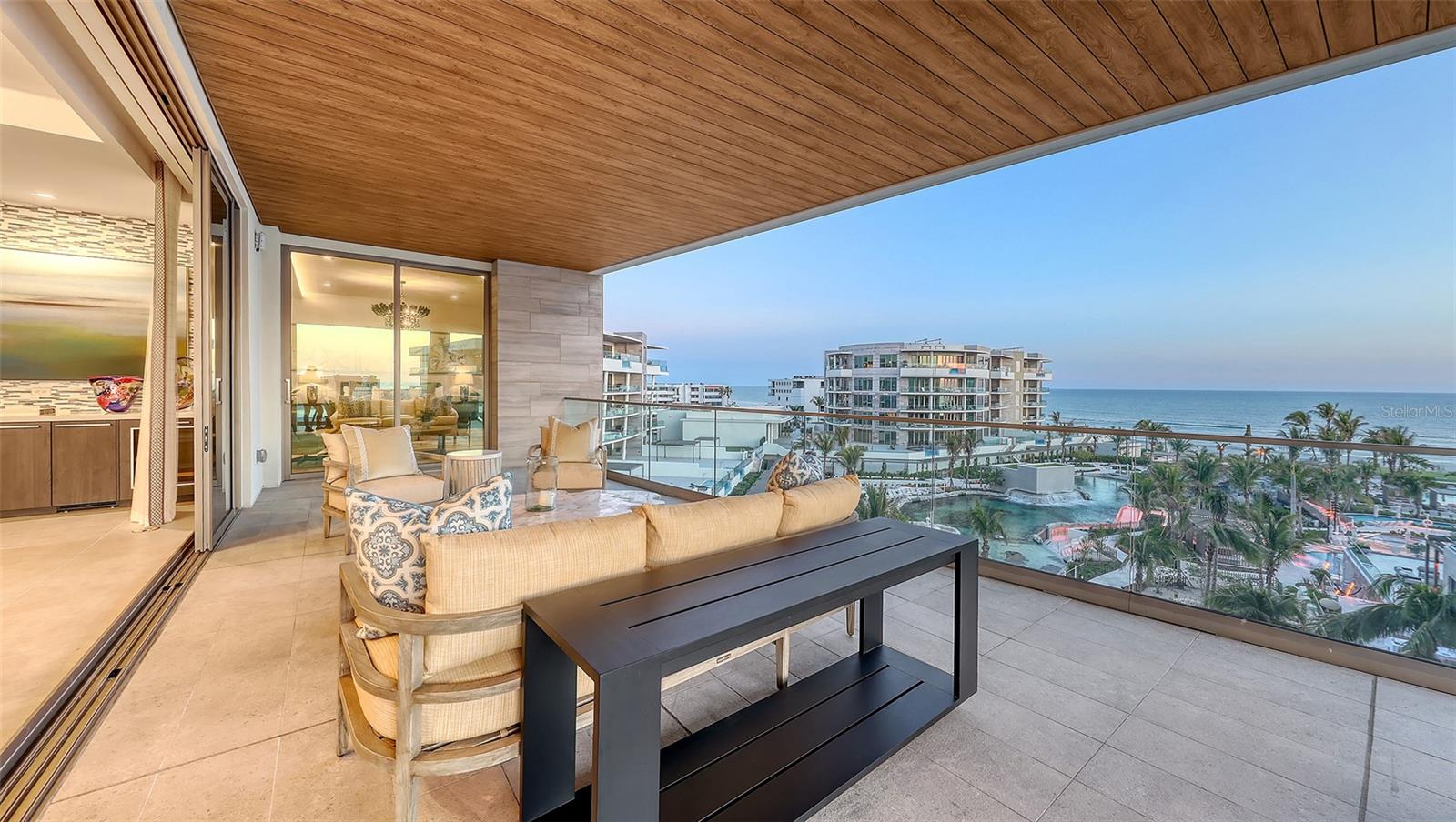 Image 7 of 49 For 1591 Gulf Of Mexico Drive 511