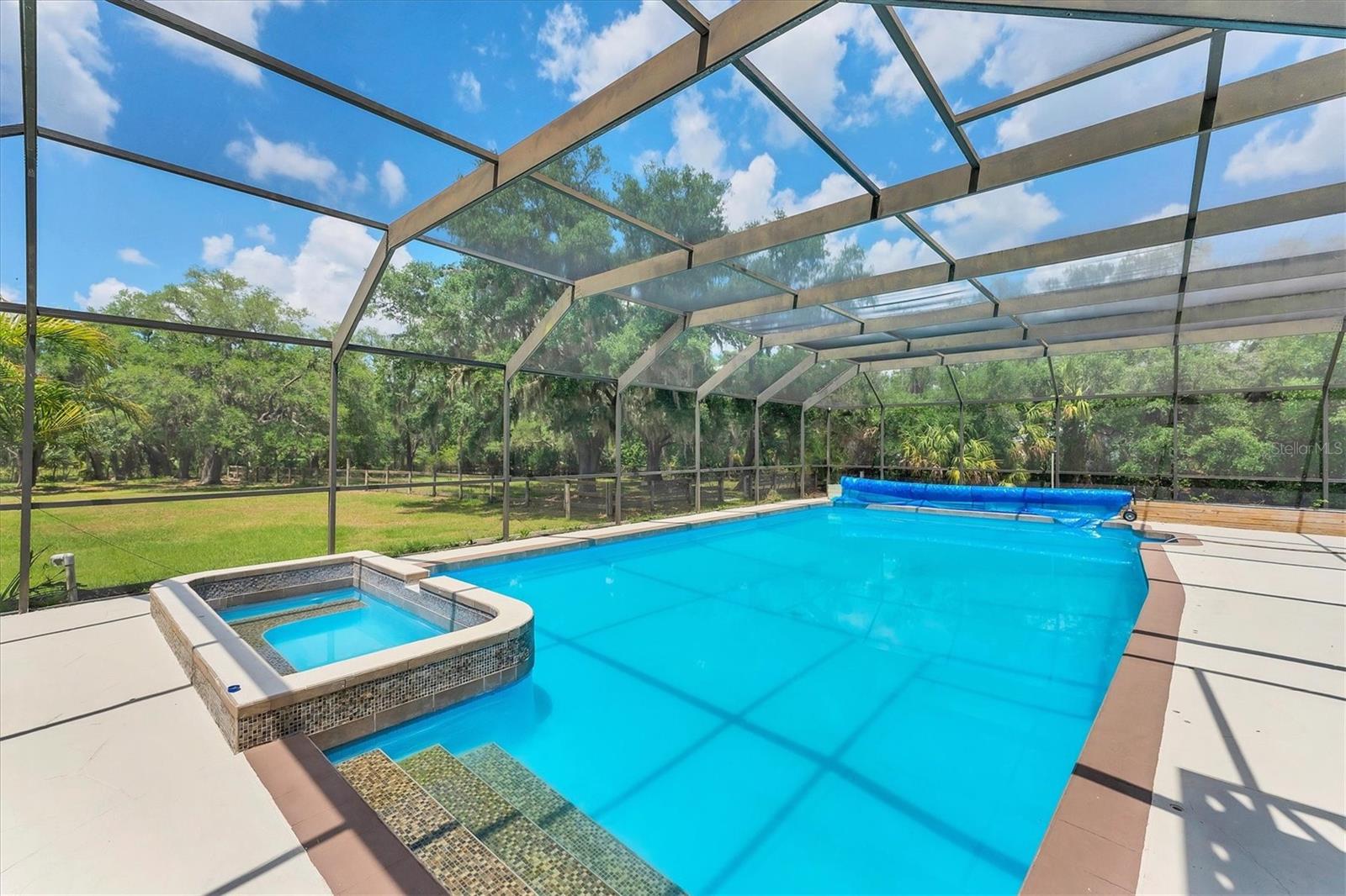 Image 44 of 51 For 919 Palm View Way