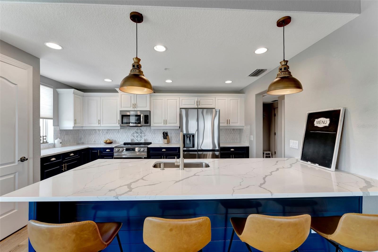 Image 18 of 73 For 501 Haben Boulevard 506