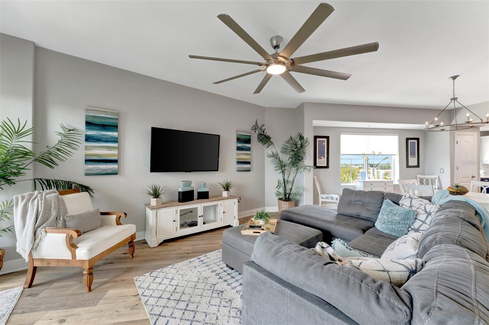 Image 5 of 73 For 501 Haben Boulevard 506