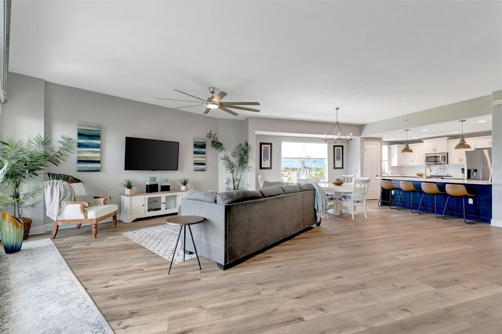 Image 7 of 73 For 501 Haben Boulevard 506