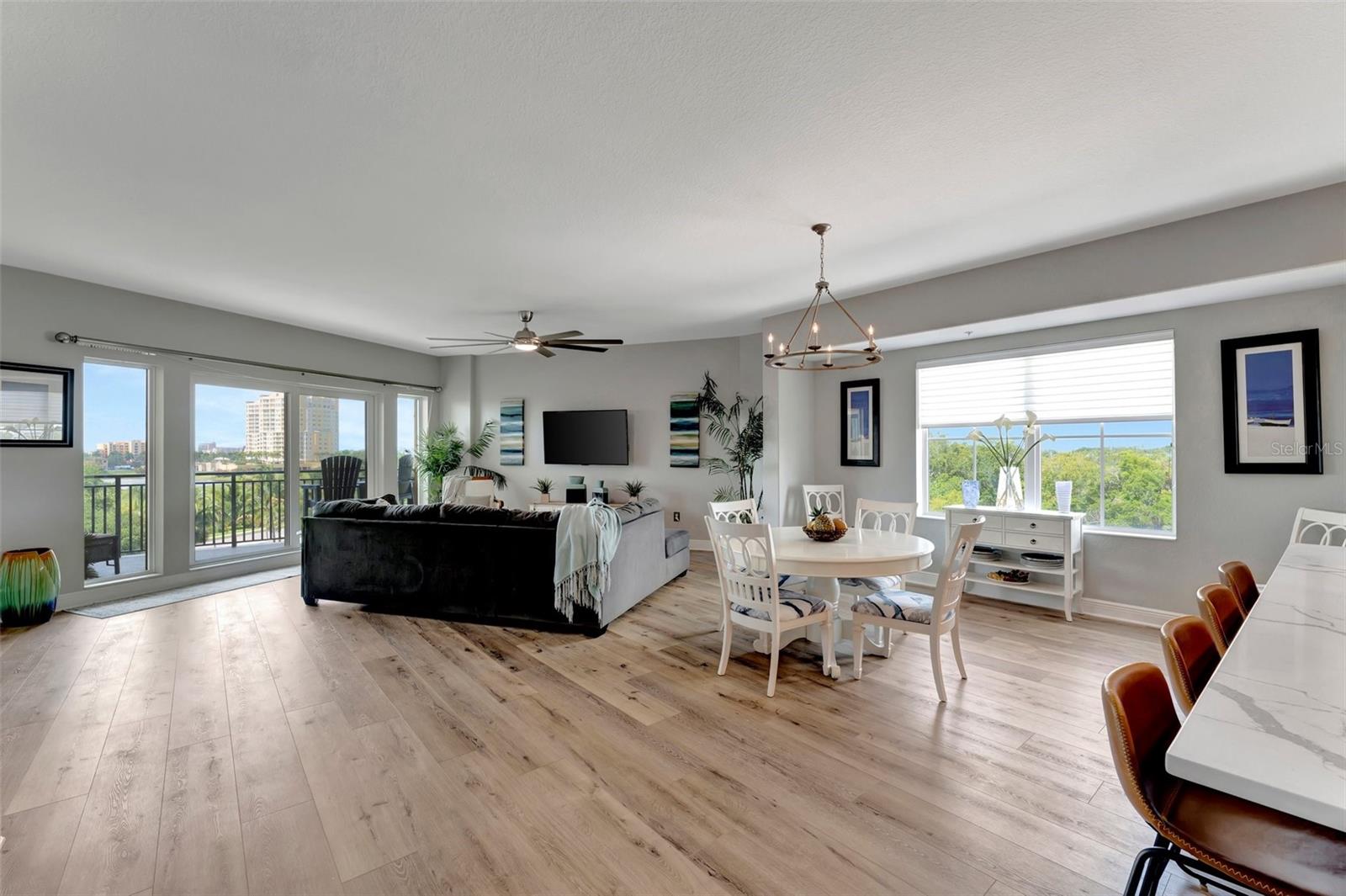 Image 9 of 73 For 501 Haben Boulevard 506