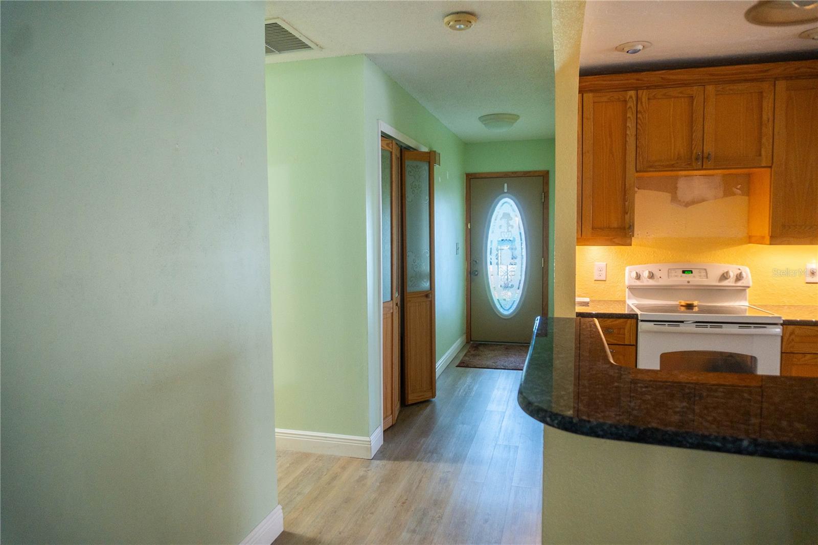 Image 11 of 40 For 1004 65th Avenue W