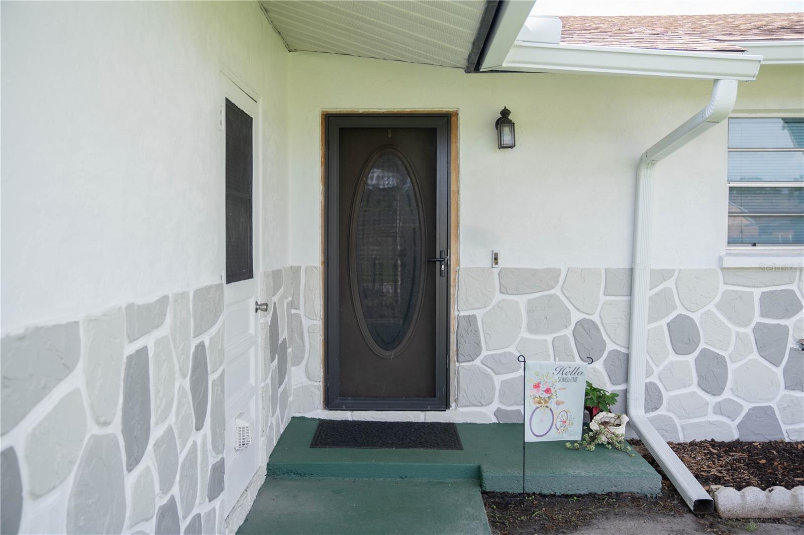 Image 4 of 40 For 1004 65th Avenue W