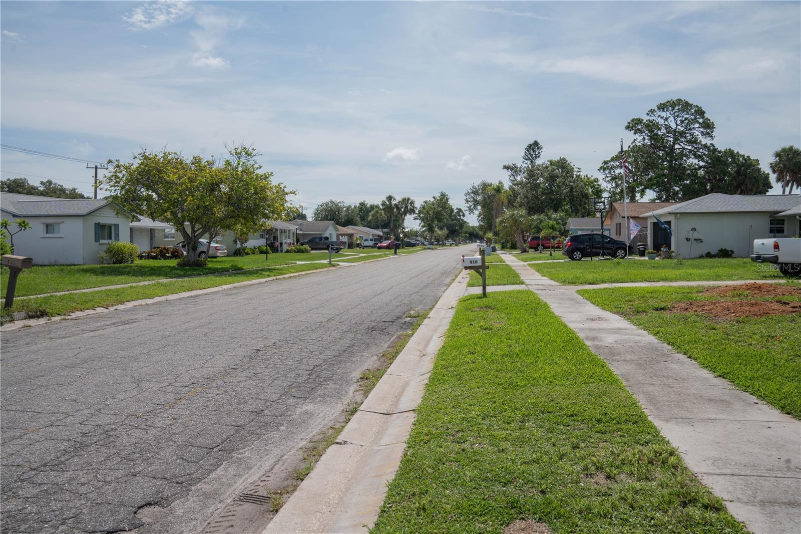 Image 40 of 40 For 1004 65th Avenue W