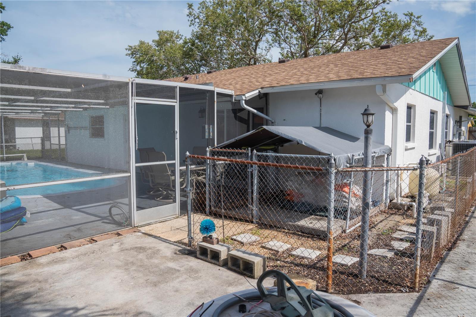 Image 8 of 40 For 1004 65th Avenue W