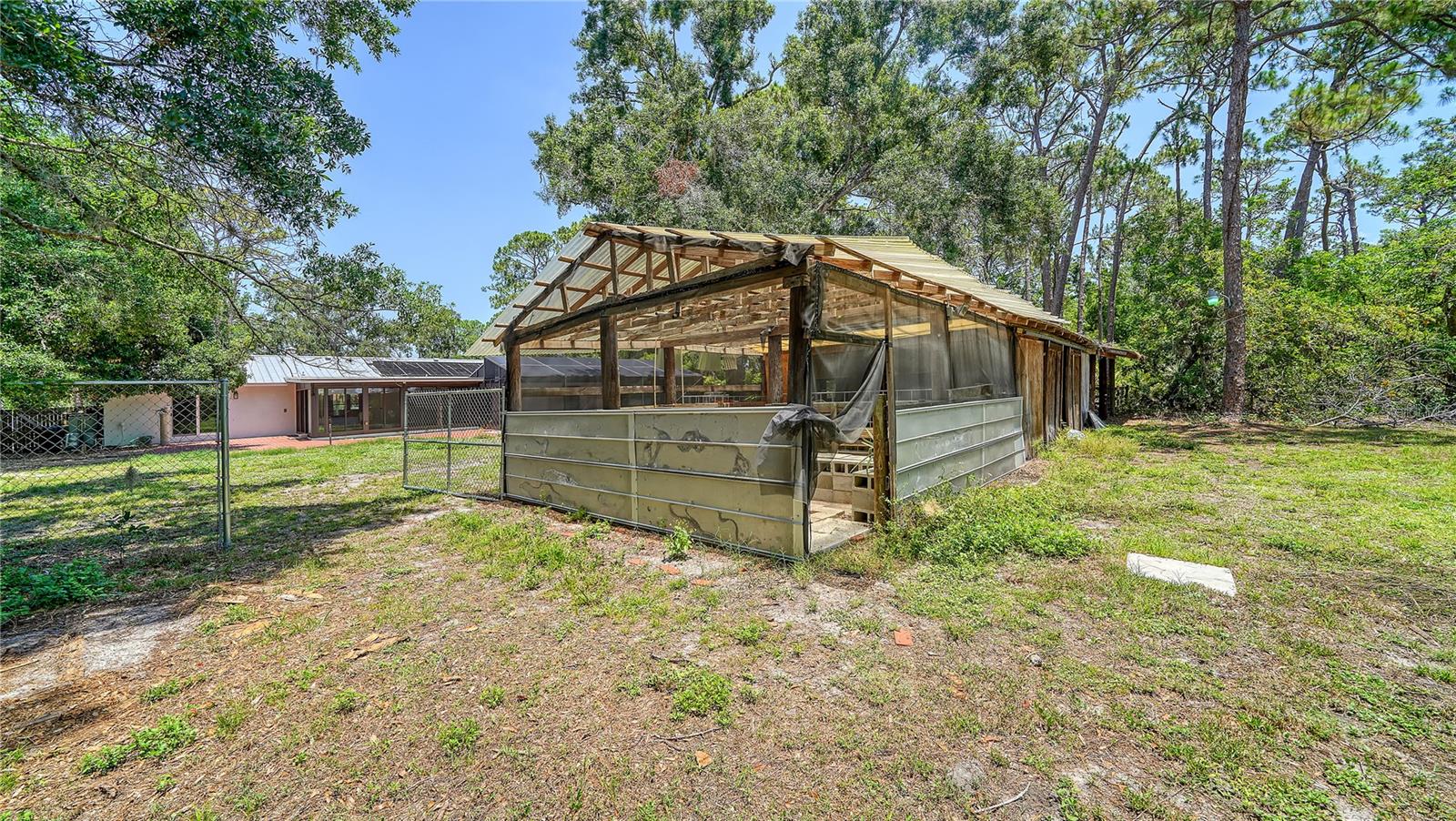 Image 36 of 66 For 6990 Richardson Road