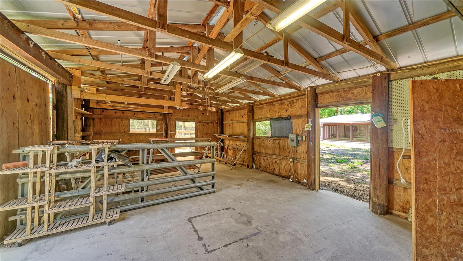 Image 38 of 66 For 6990 Richardson Road