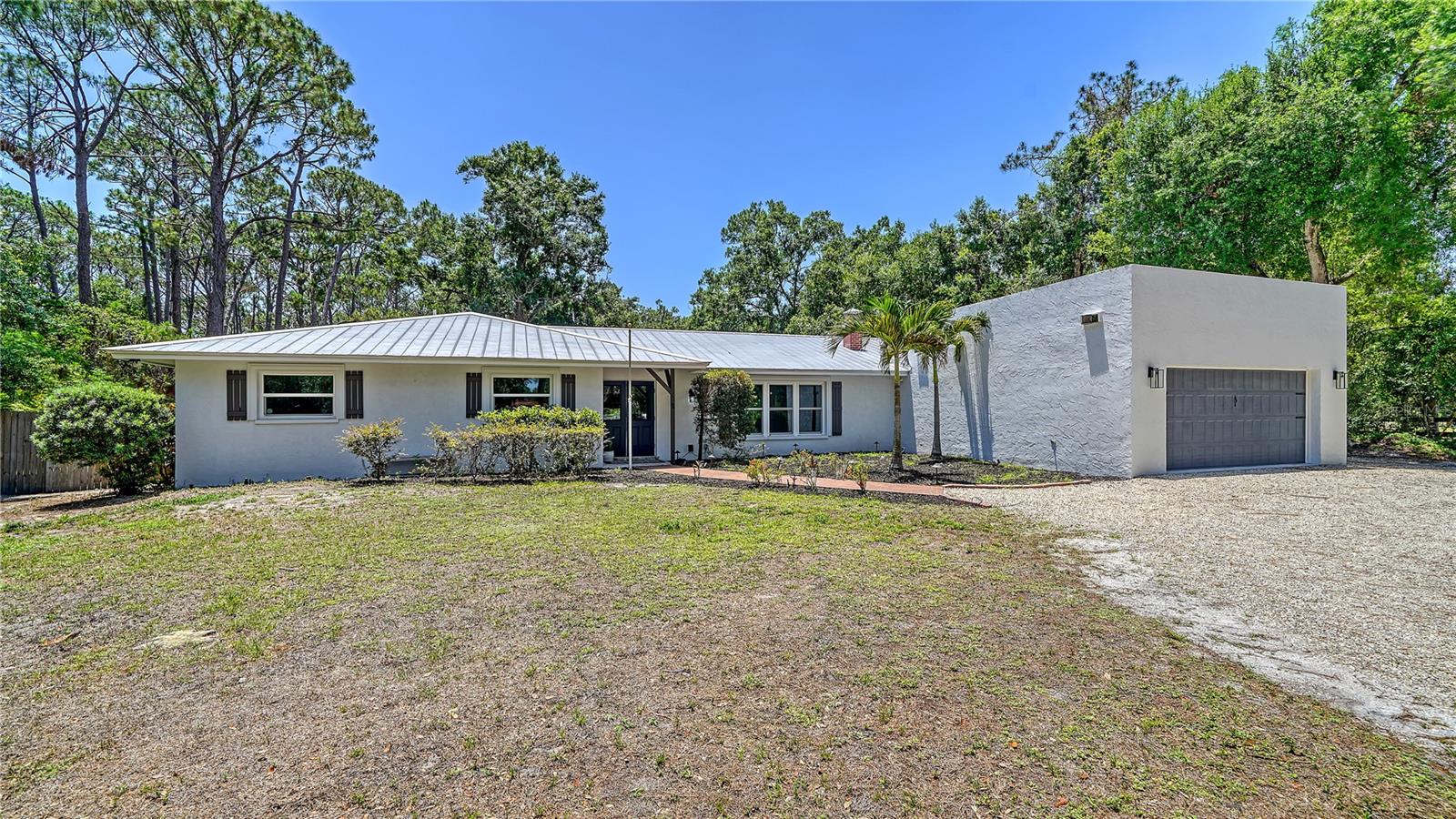 Image 4 of 66 For 6990 Richardson Road