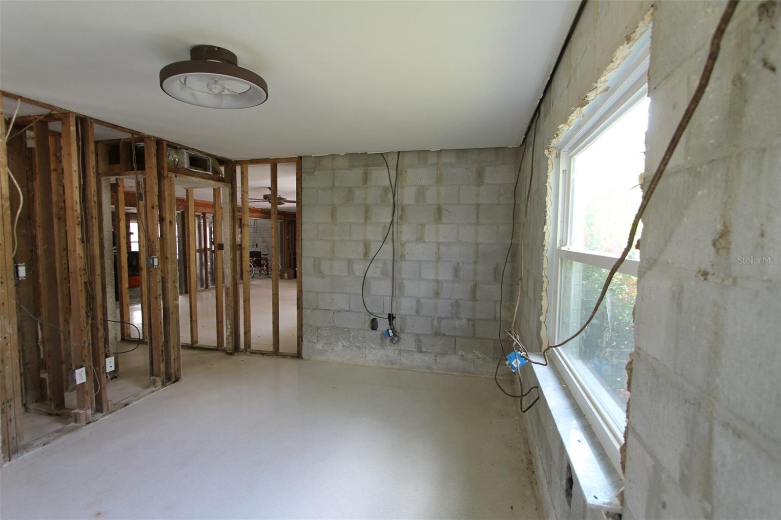 Image 10 of 11 For 129 Pierson Lane