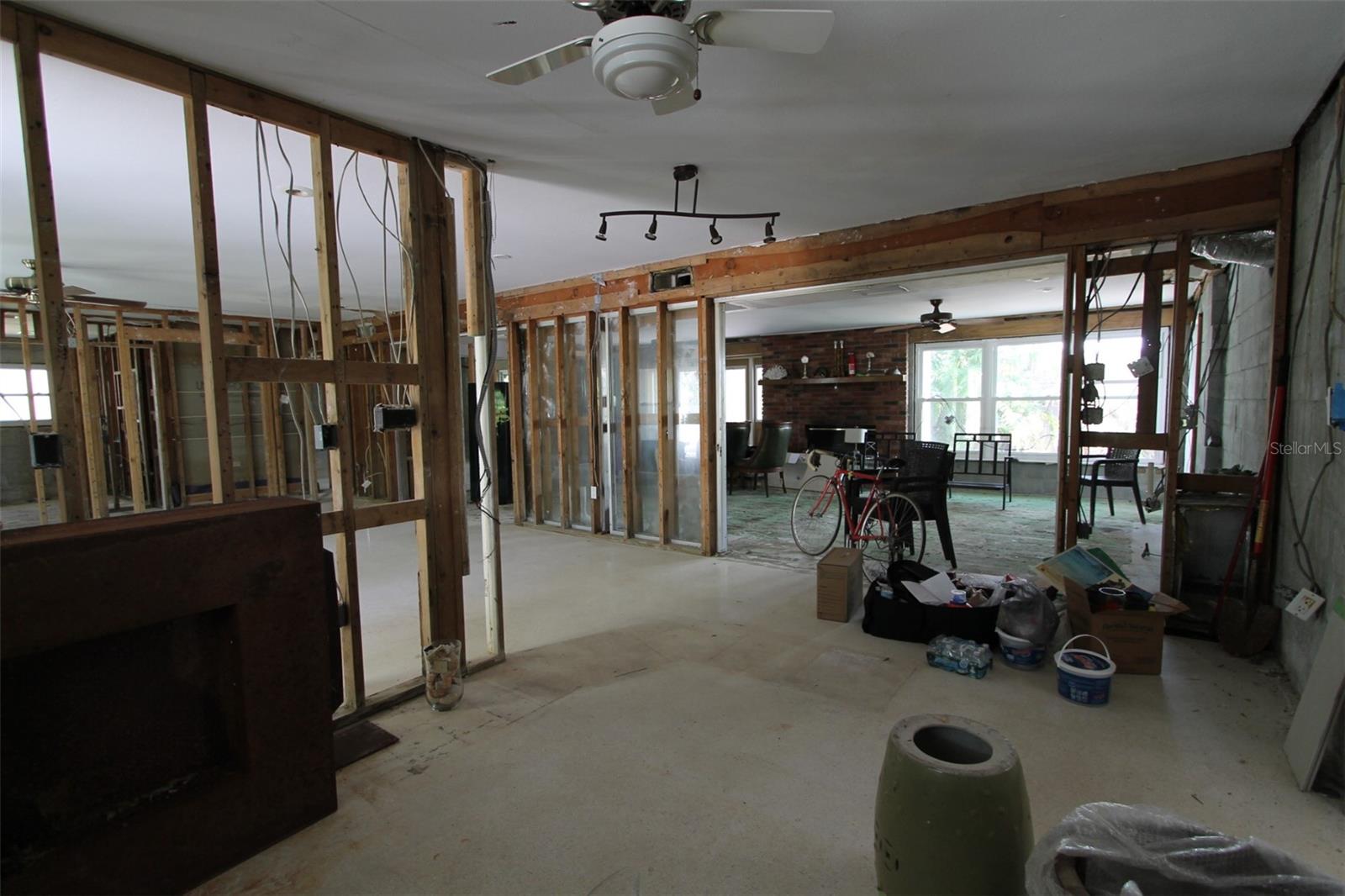 Image 8 of 11 For 129 Pierson Lane