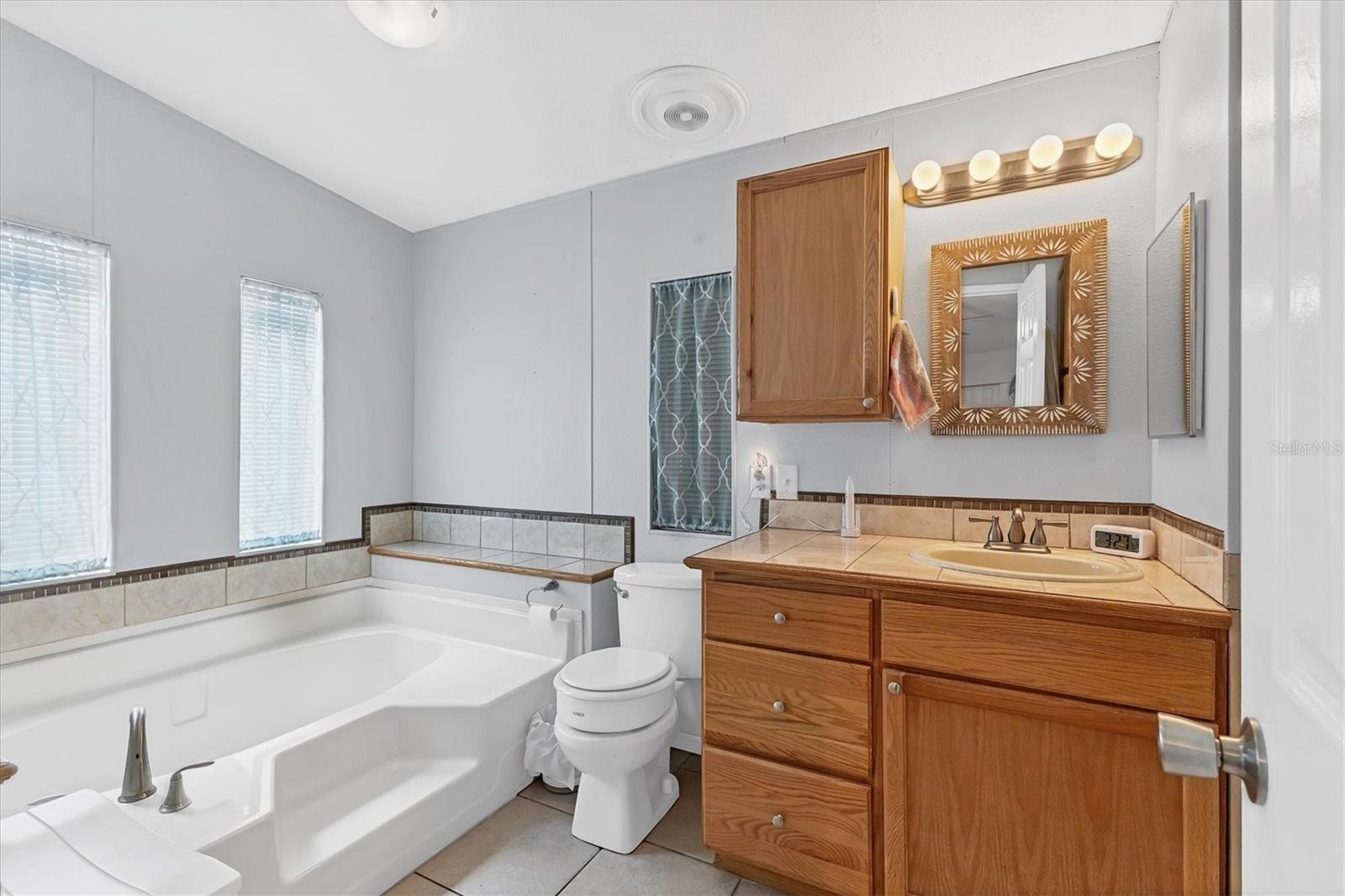 Image 19 of 42 For 6710 36th Avenue E 319