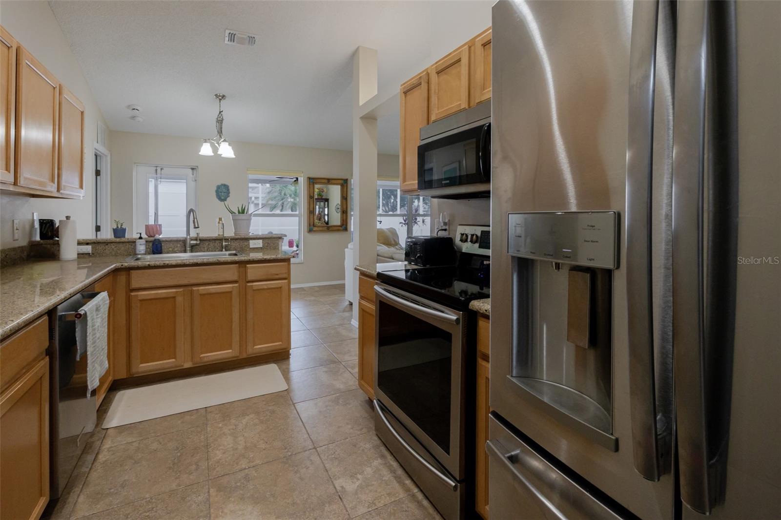 Image 15 of 56 For 11021 4th Avenue E
