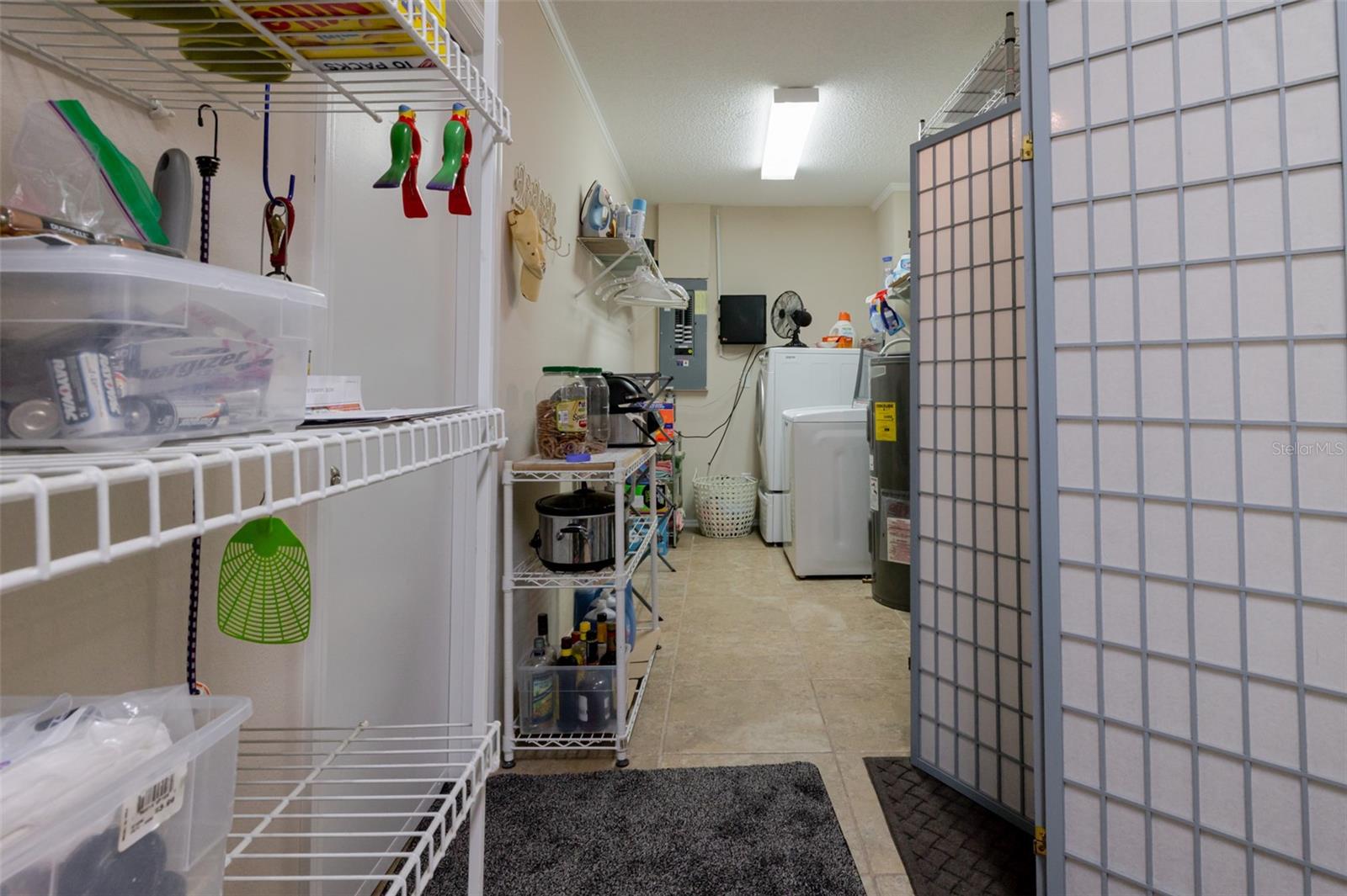 Image 31 of 56 For 11021 4th Avenue E