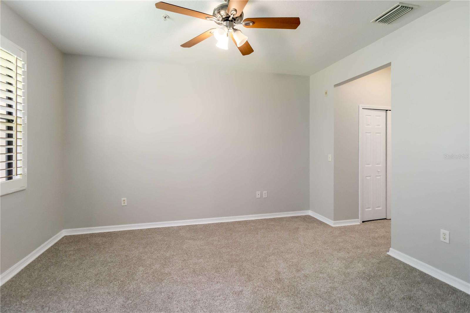 Image 15 of 33 For 4220 Via Piedra Circle 4-101