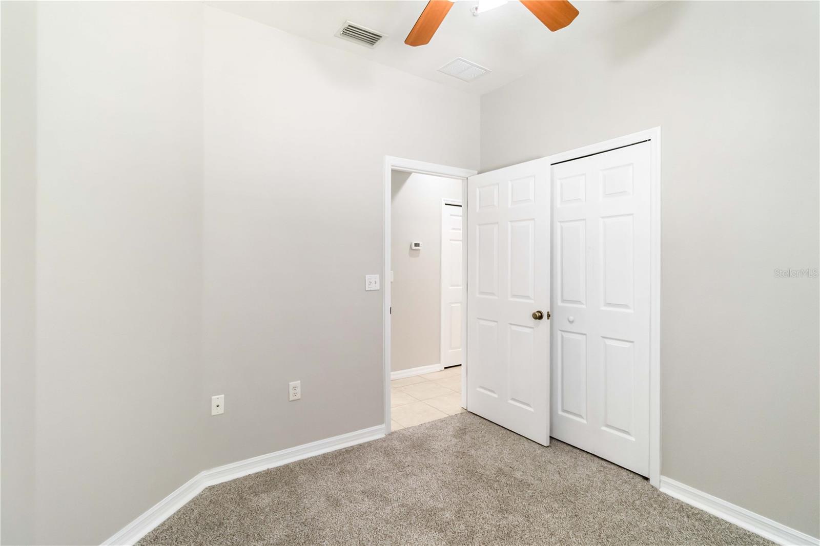 Image 19 of 33 For 4220 Via Piedra Circle 4-101