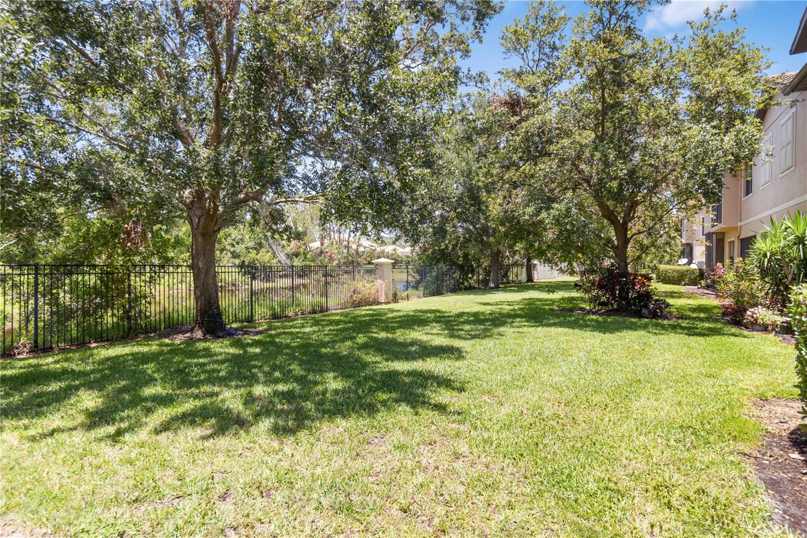 Image 32 of 33 For 4220 Via Piedra Circle 4-101