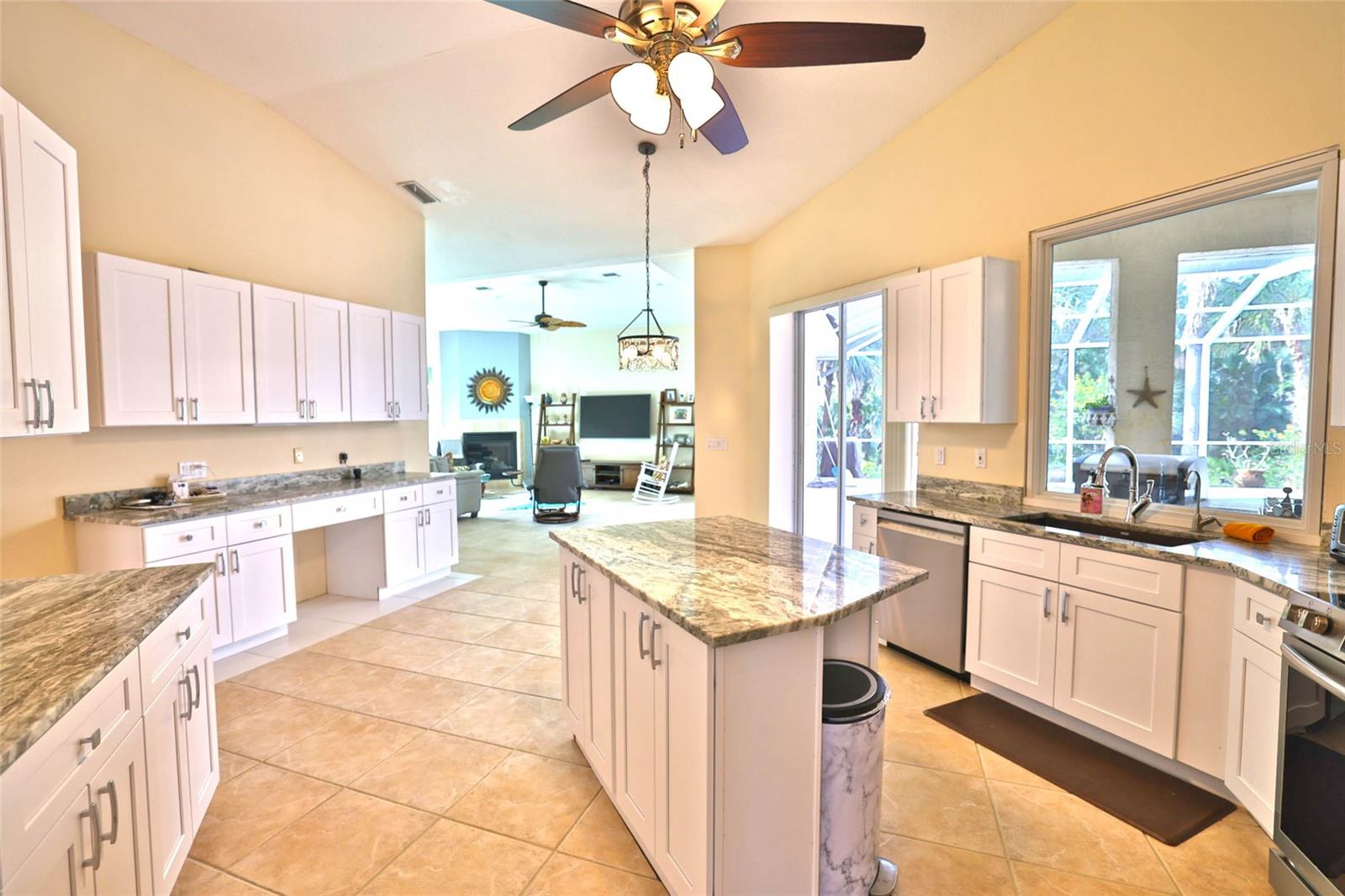 Image 36 of 71 For 950 Trotter Street