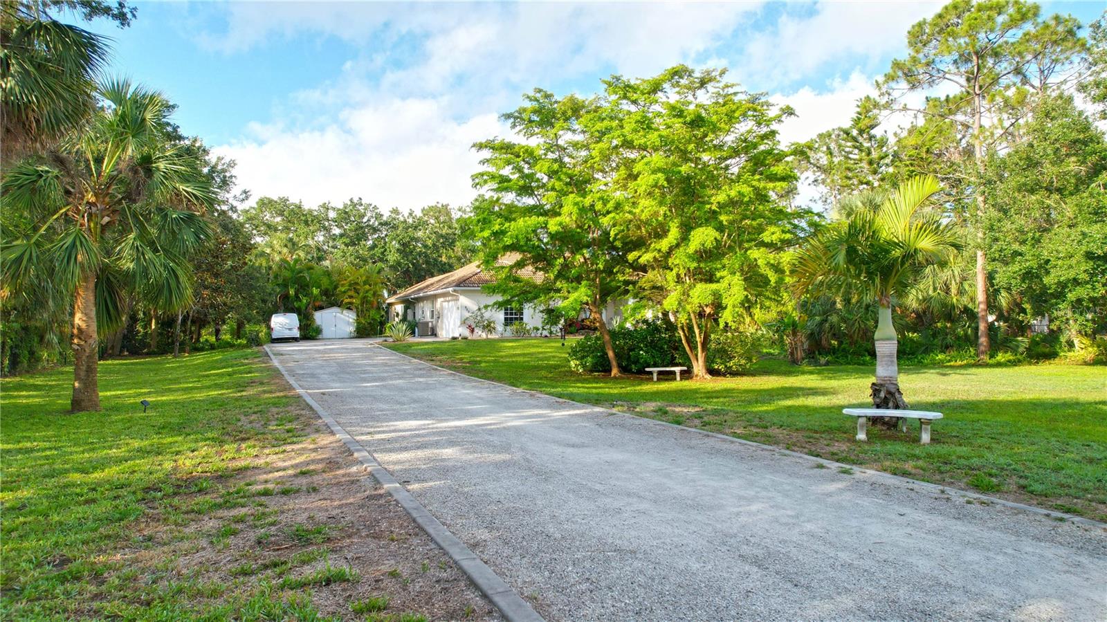 Image 4 of 71 For 950 Trotter Street