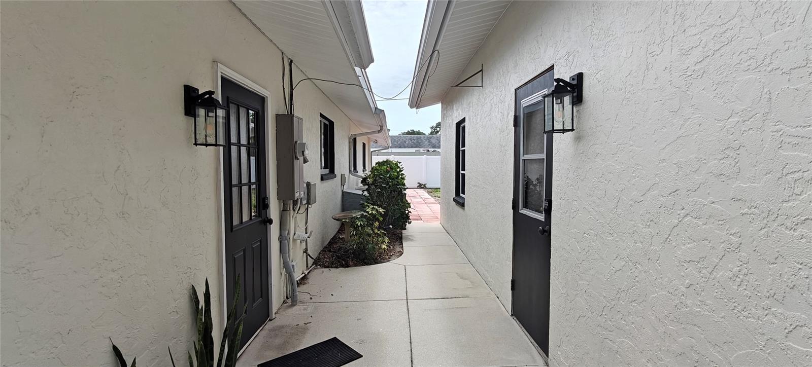 Image 9 of 43 For 1016 Rhodes Avenue
