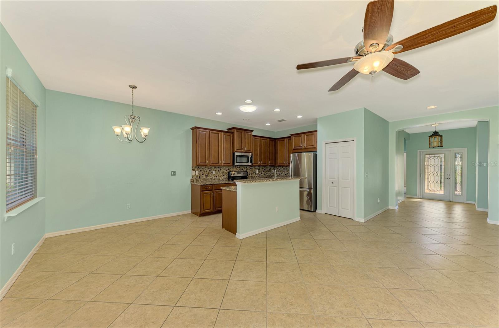 Image 12 of 42 For 9022 Coachman Drive