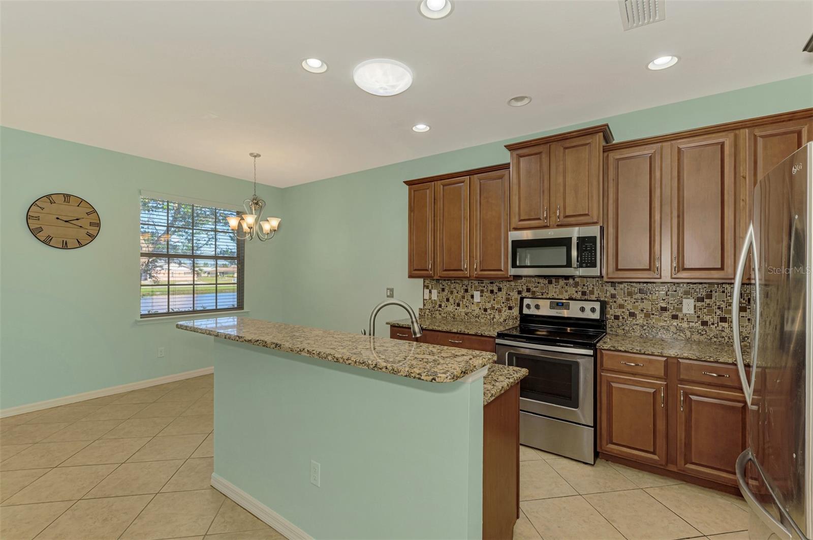 Image 14 of 42 For 9022 Coachman Drive