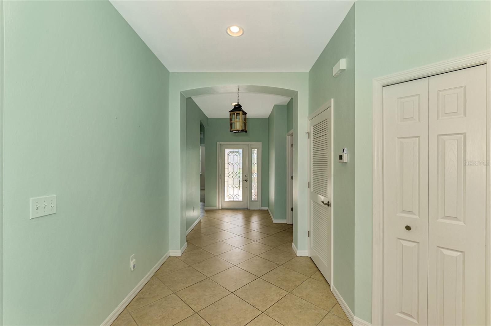 Image 5 of 42 For 9022 Coachman Drive