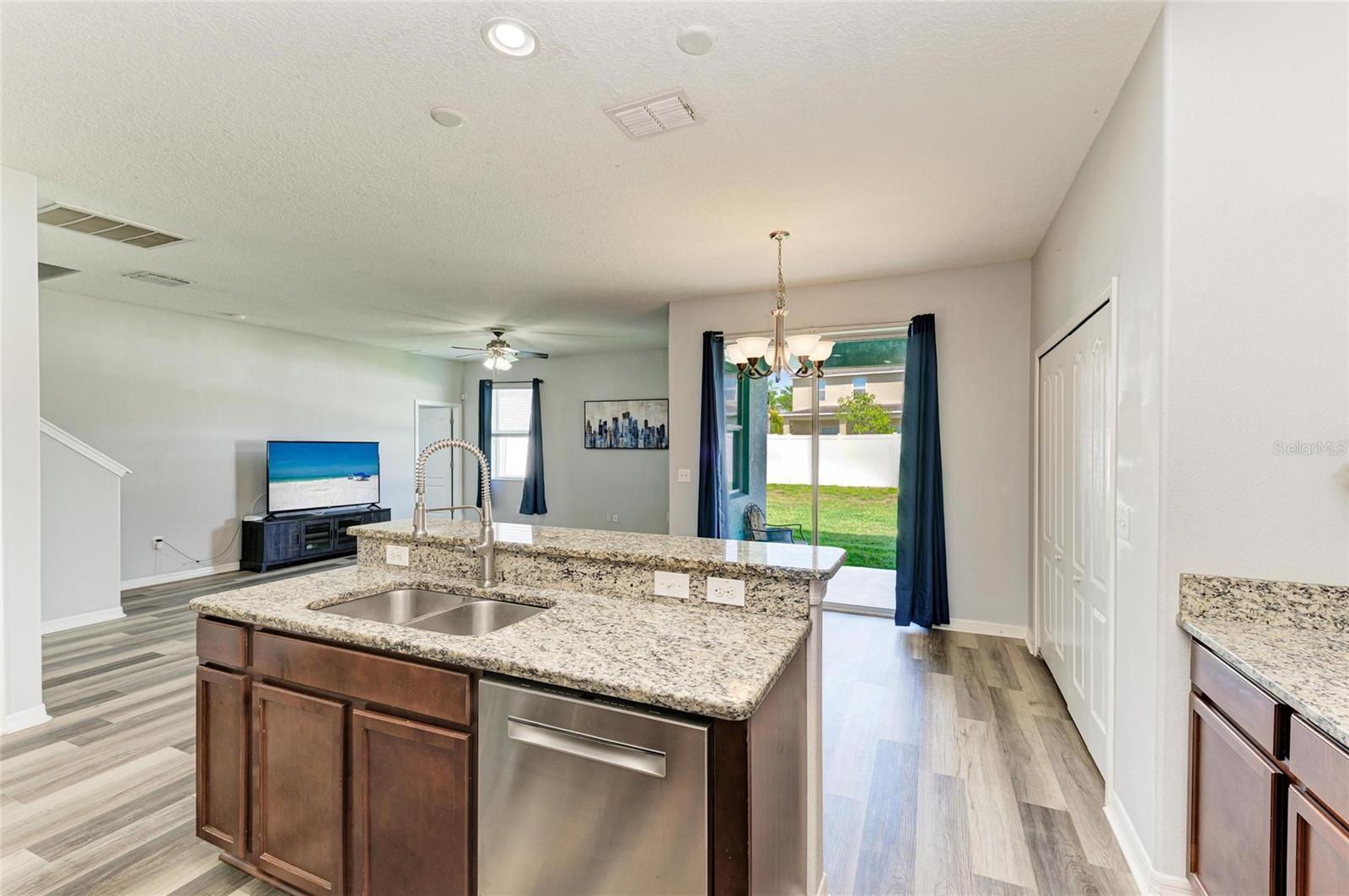 Image 11 of 47 For 1721 Palm Warbler Lane