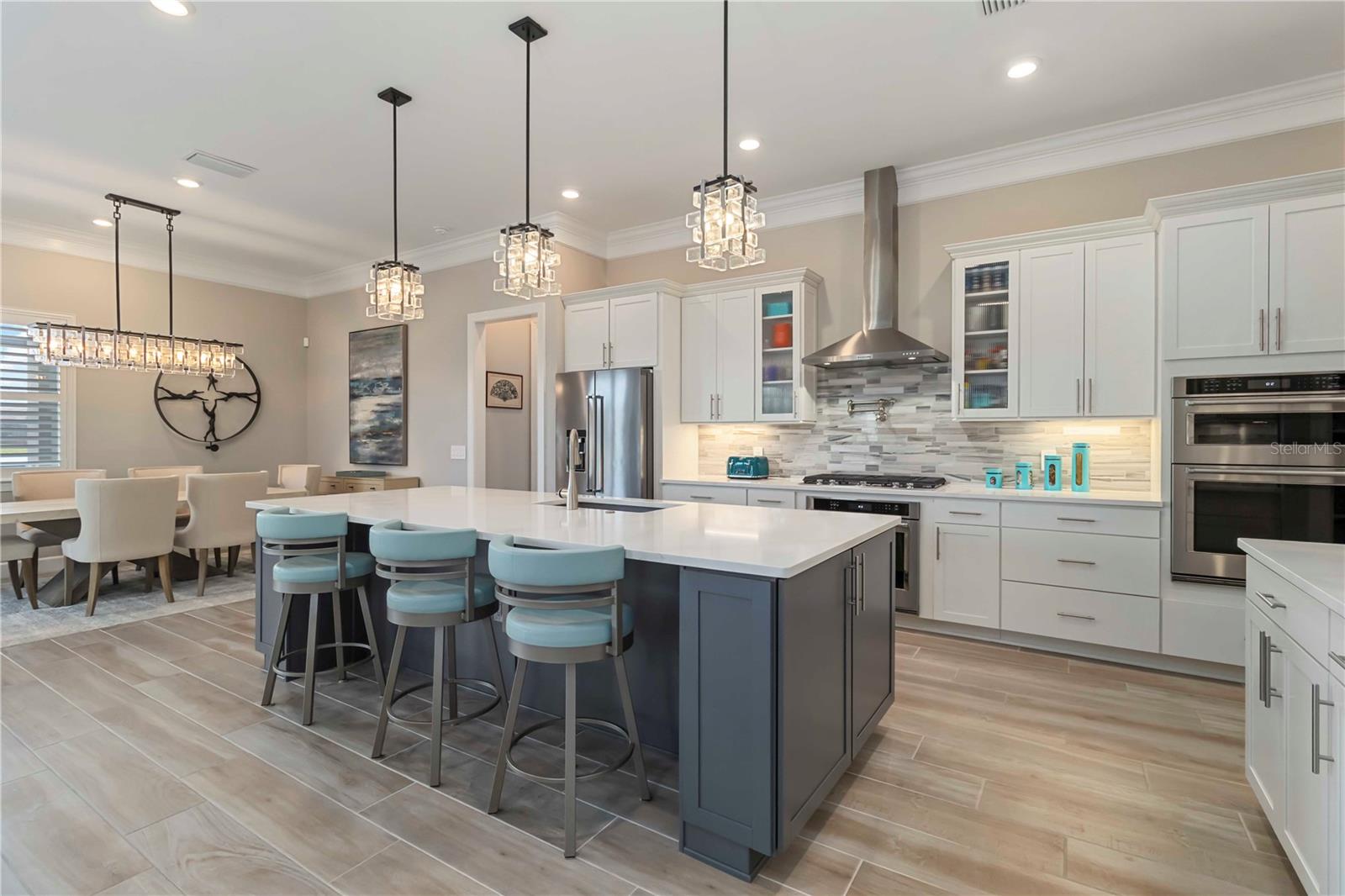 Image 17 of 83 For 7327 Summerland Cove